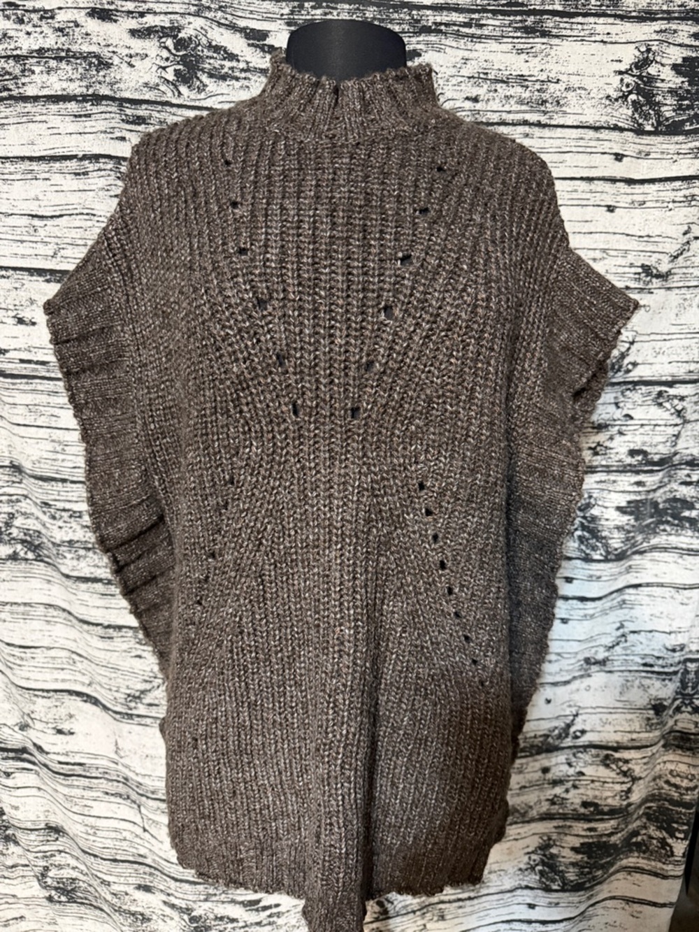 aerie Chunky Knit Sleeveless sweater slightly oversized  - Brown